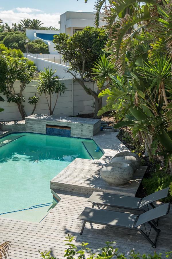 Ocean12 Guesthouse Sunset Beach ケープタウン エクステリア 写真